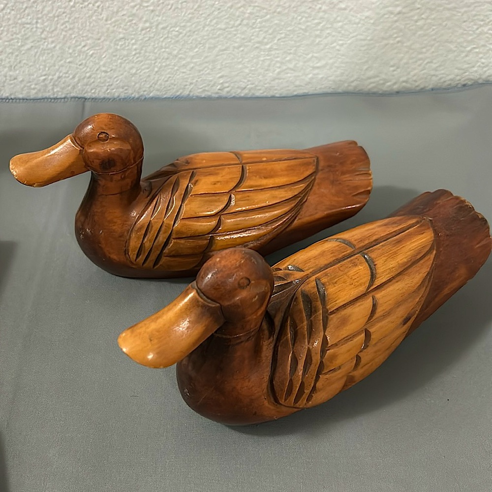 🖤Vtg handcarved KOA WOODEN duck decoy set